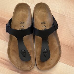 Birkenstock Gizeh Black Sandals size 37
